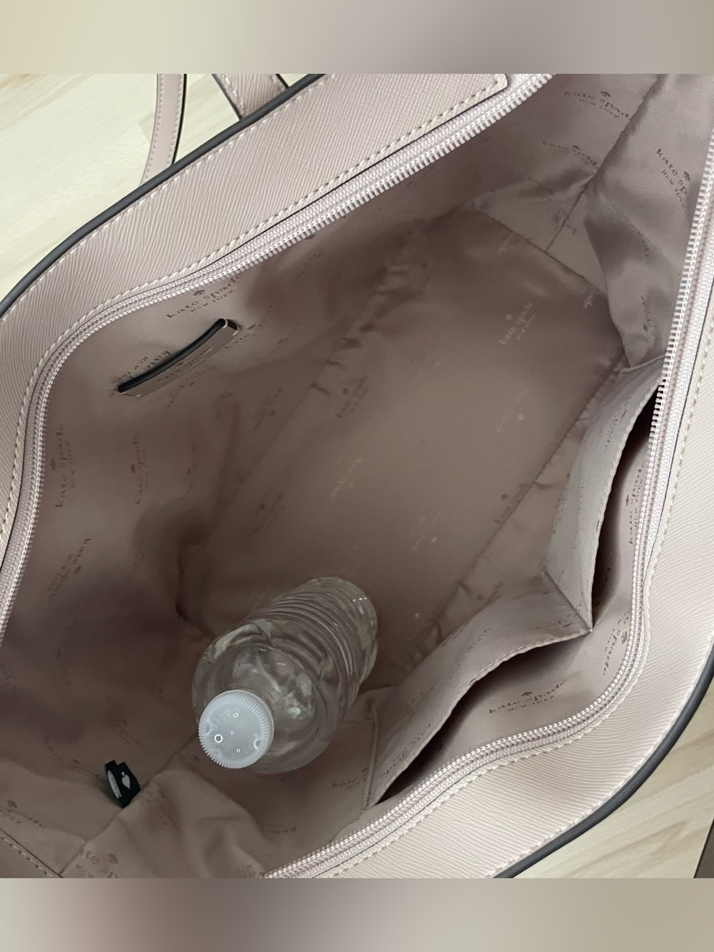 Kate Spade Dana Tote in Warm Beige - Great Condition! - Picture 16 of 16